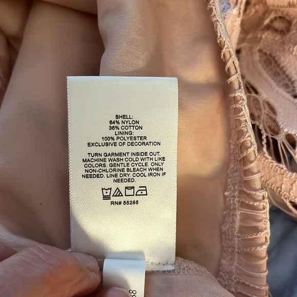 Express peach crocheted long sleeve top. Size Medium. NWT. - Picture 13 of 13